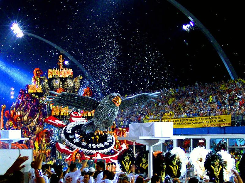One+of+the+floats+in+a+past+Carnival+Festival+in+Rio+de+Janerio.+PhotoCo%3A+wikimedia.com