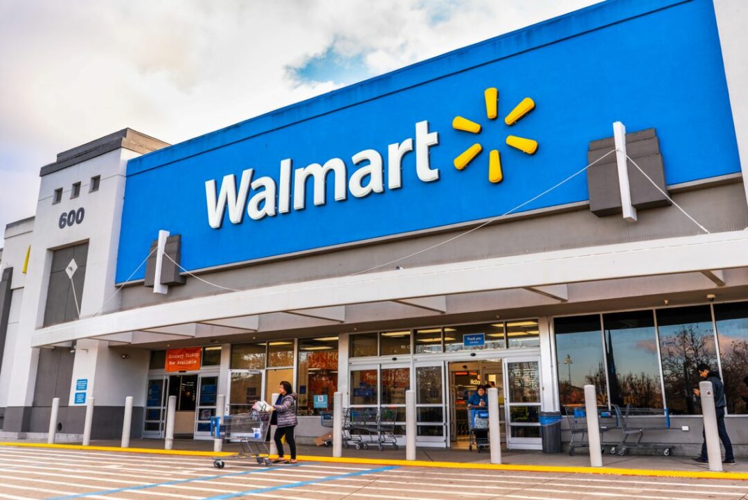 Long Island Dad Arrested After Leaving Toddler in Hot Car Outside Walmart