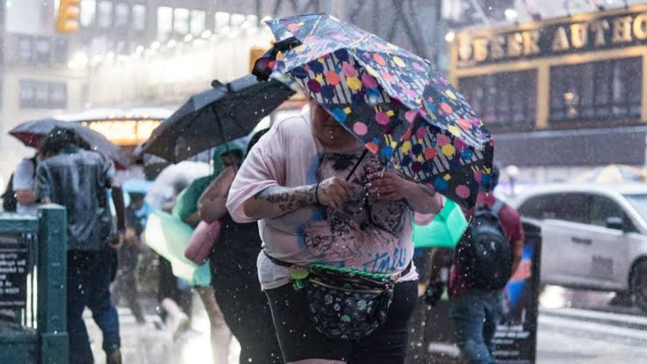 Nor’easter Takes Aim at the East Coast This Weekend With Heavy Rain, Flooding and 60-MPH Winds