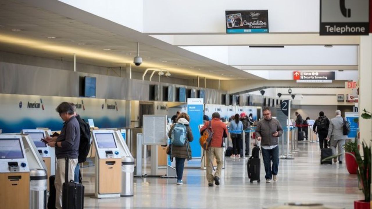 Philadelphia Airport Measles Exposure Sparks New Health Warning as Officials Urge Travelers to Check Vaccination Status