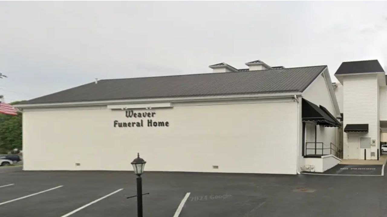 Tennessee Woman Sues Funeral Home After Allegedly Finding Brain Matter in Husband’s Clothing