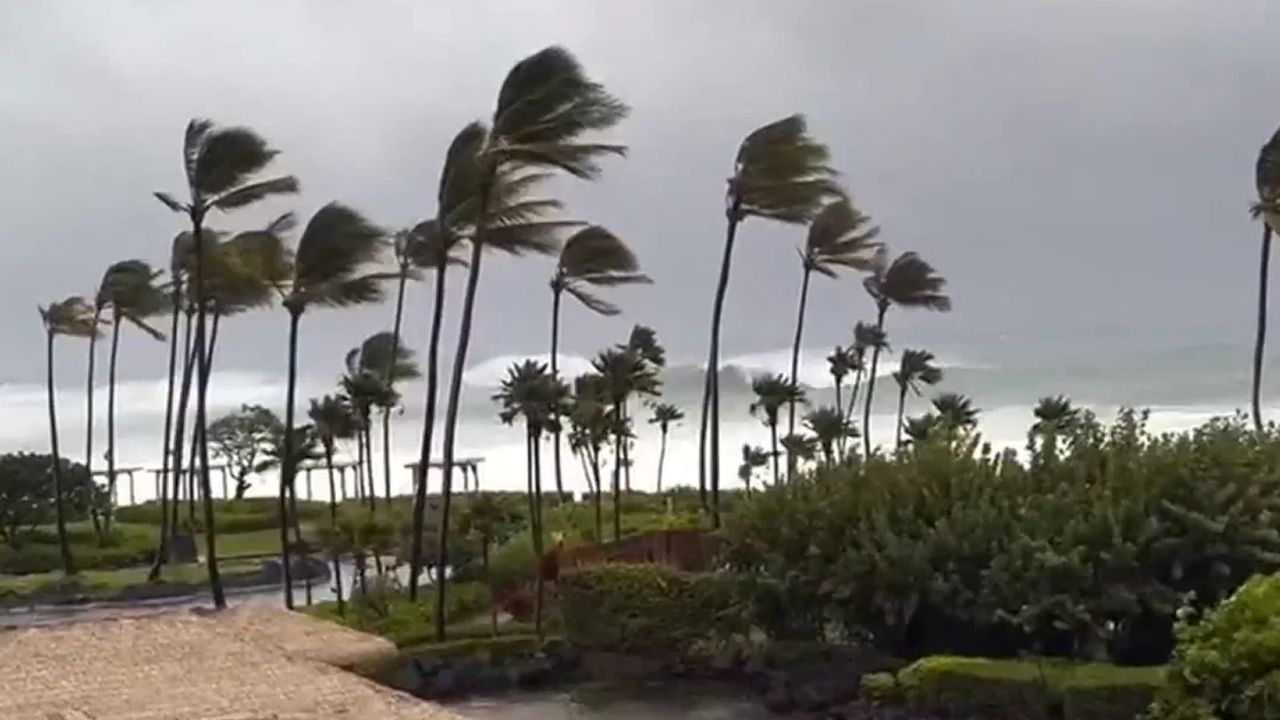 Tropical Storm Nolo Takes Aim at Hawaii as 35 Inches of Rain Could Trigger Catastrophic Flooding