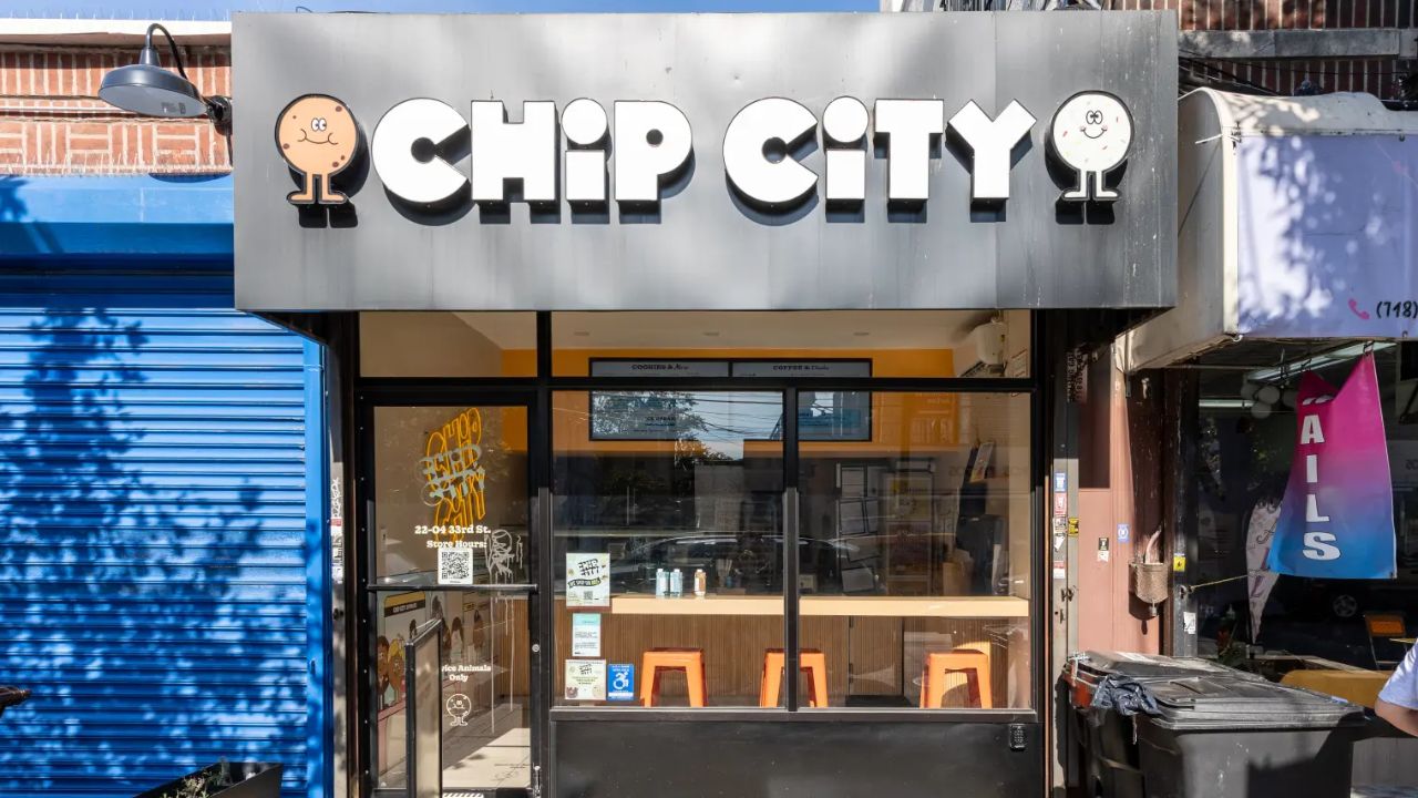 Chip City Suddenly Closes All U.S. Stores Fans Stunned by Abrupt Cookie Chain Shutdown