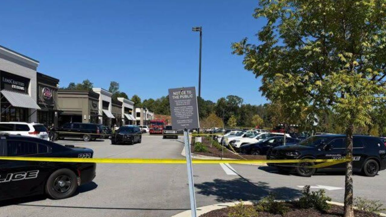 Driver, 68, Accidentally Accelerates Into Firefighter Dad and Toddler Son at Georgia Shopping Center, Police Say