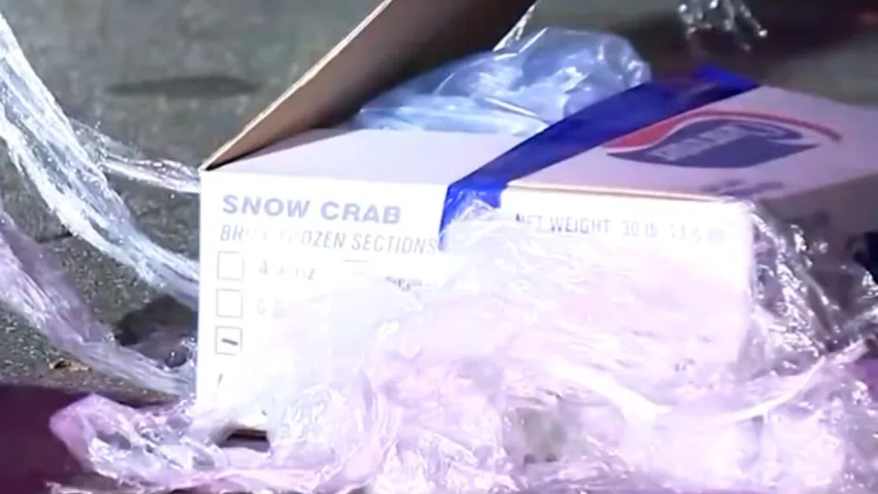 Driver Chased Away as Thieves Allegedly Steal Thousands of Pounds of Seafood From Truck