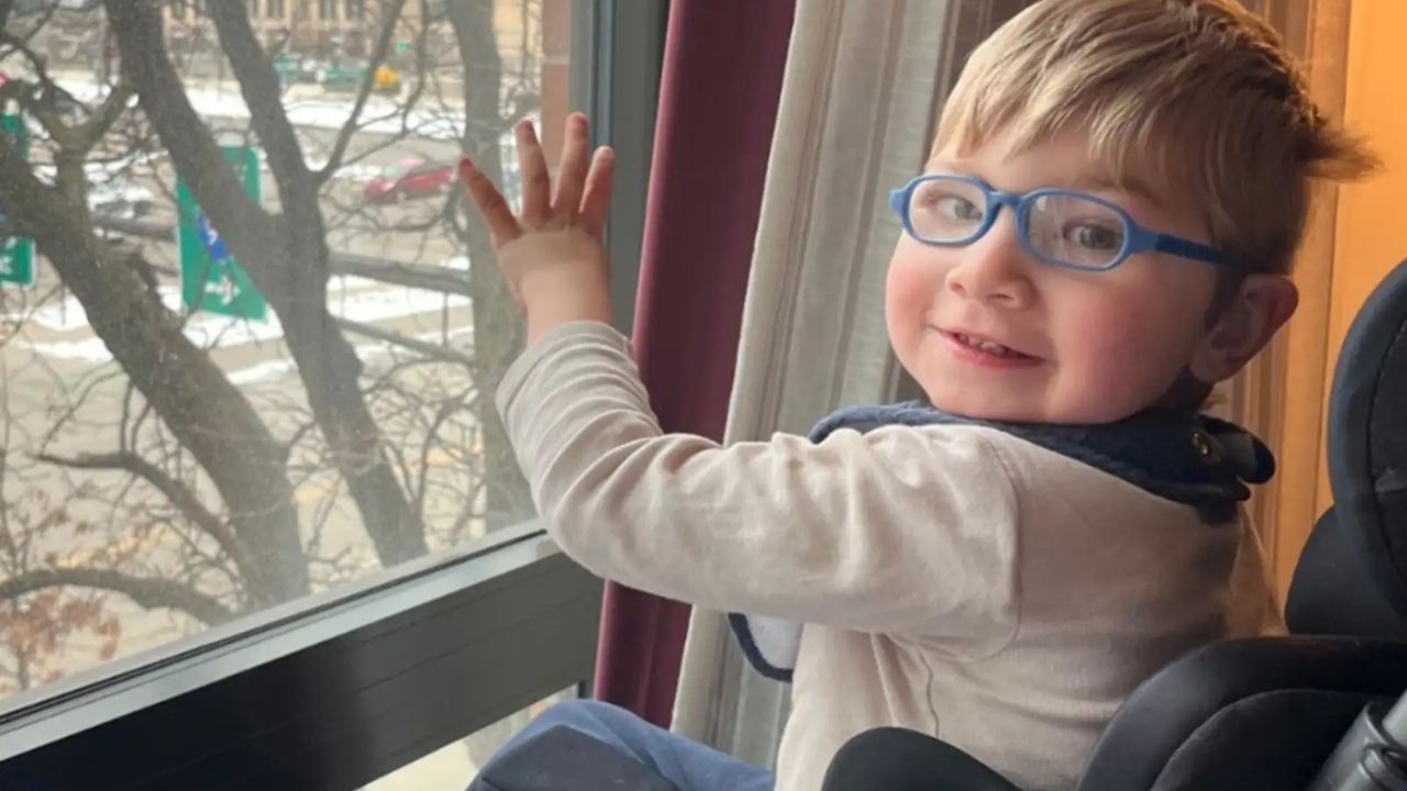 Stolen Donation Box Leaves Family Heartbroken, but Wisconsin Neighbors Find a Way to Help