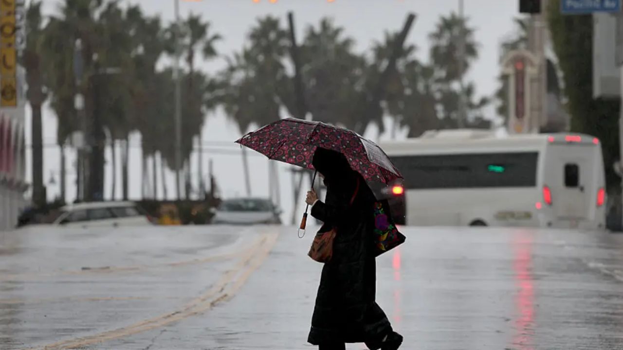 Severe Storm Threat Targets Chicago, Detroit and New York as Heavy Rain and Strong Winds Sweep the North